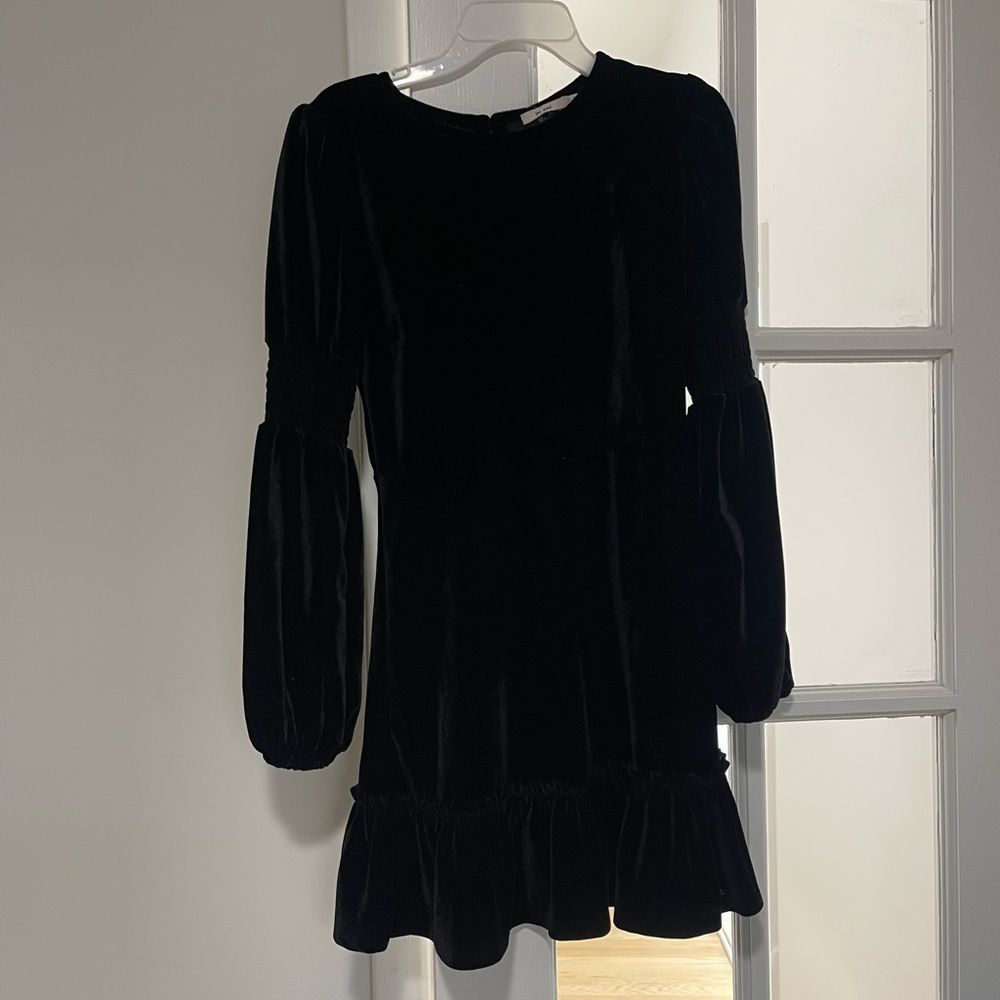 Francesca's Collections Black Velvet juniors girls Dress